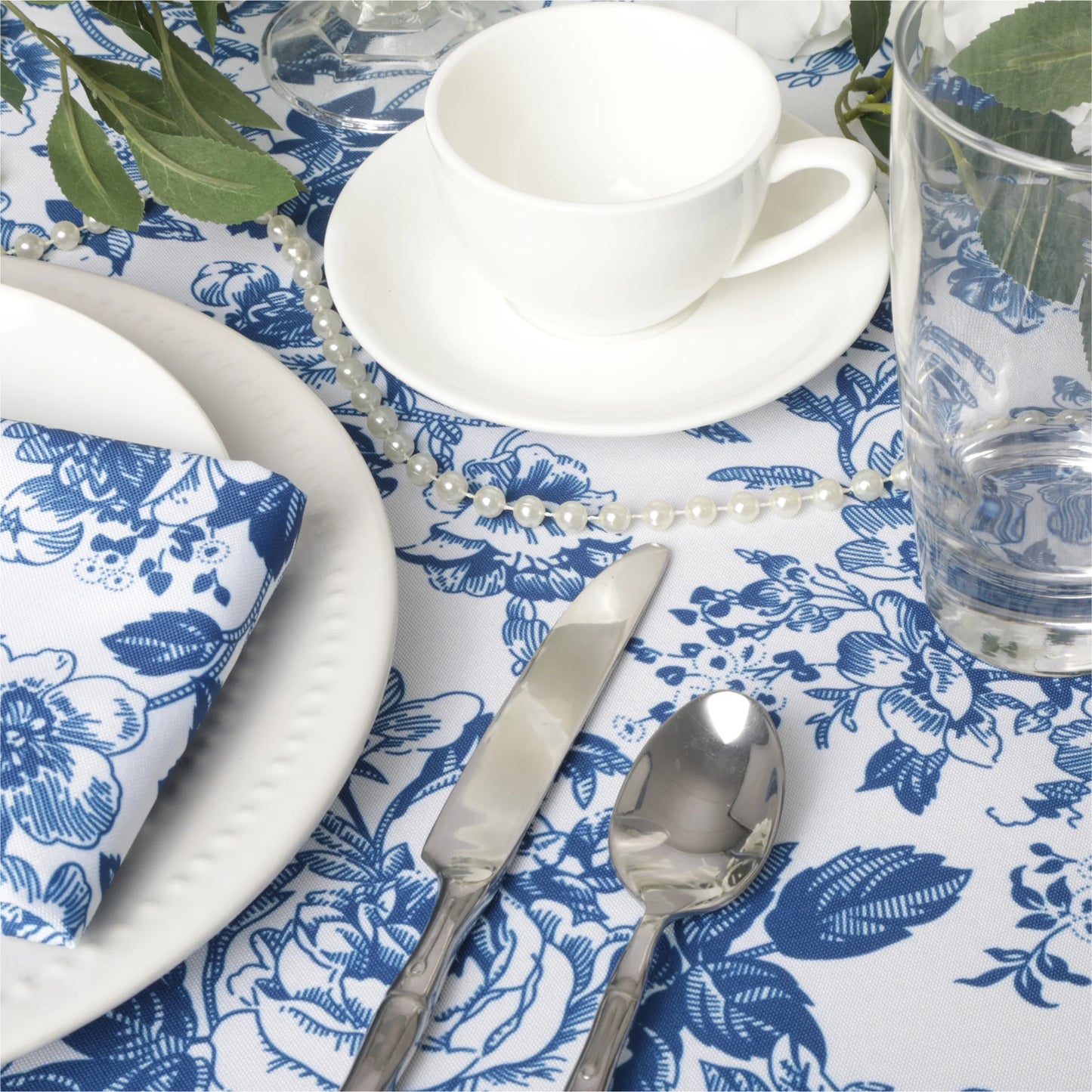 The Essential Tablecloth for Unforgettable Weddings & Events