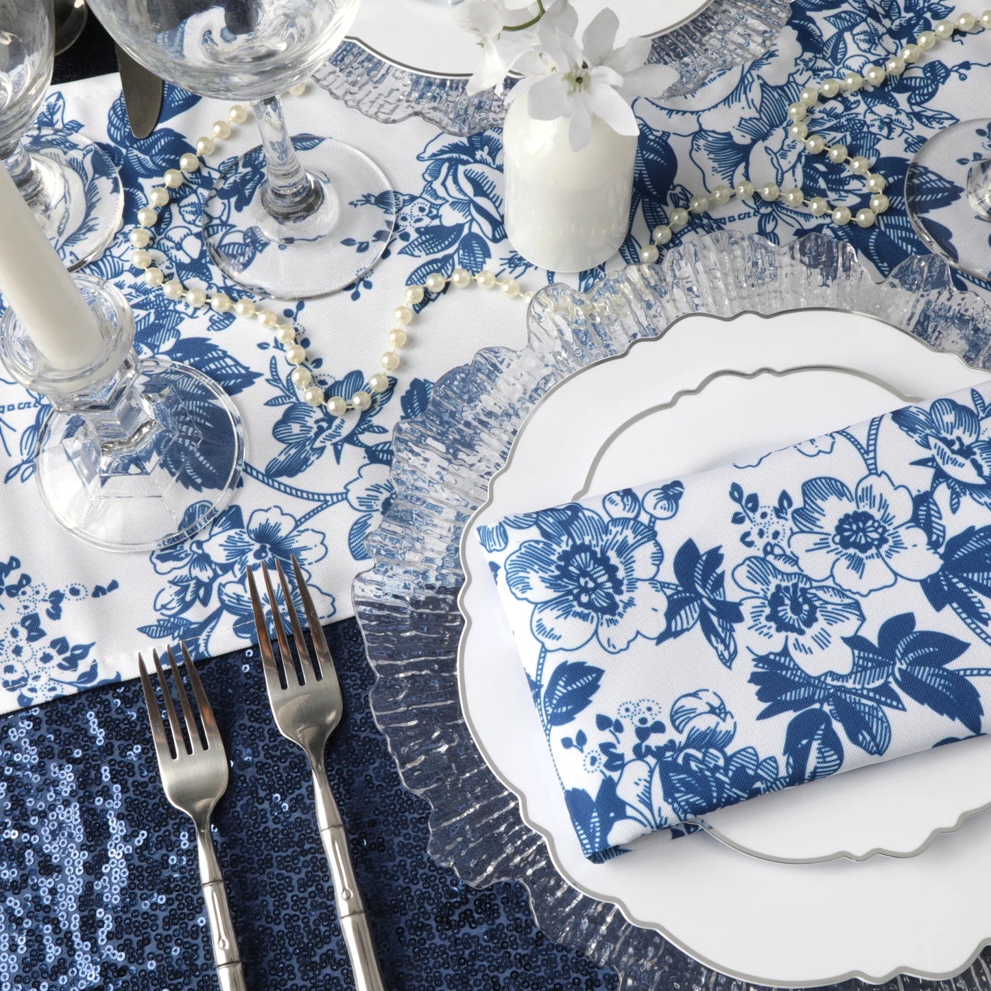 French Pastoral Print Table Runner
