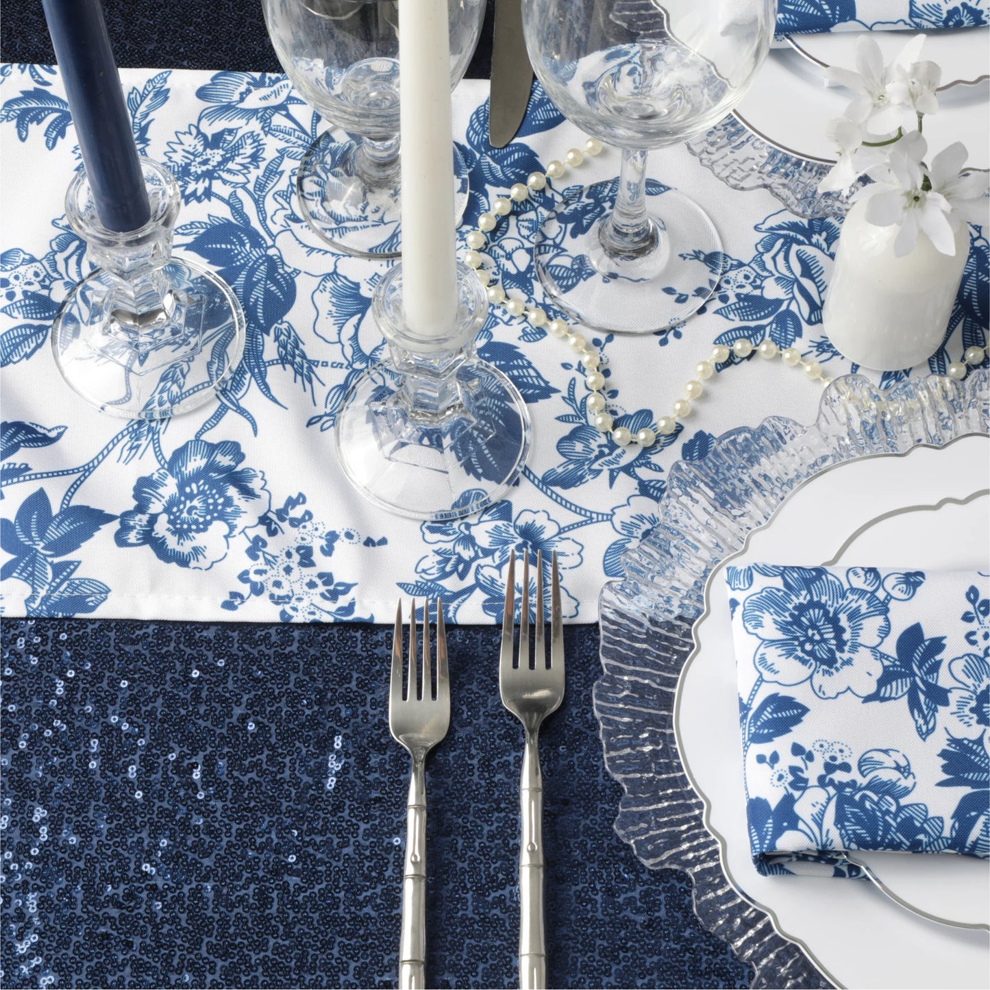 French Pastoral Print Table Runner